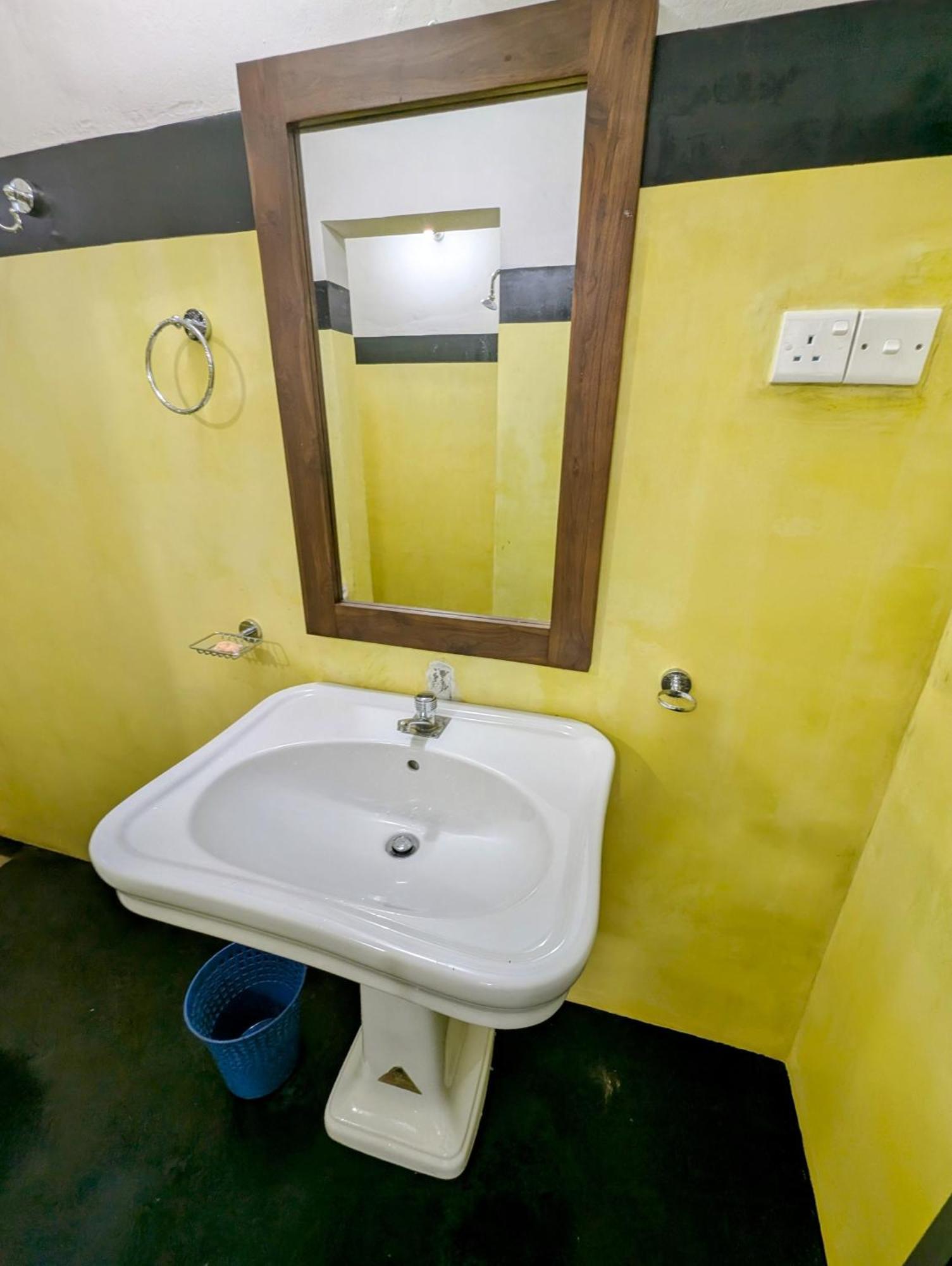 Hostel Costels Weligama Exteriér fotografie